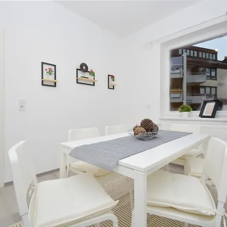 09 - Fuer Firmen Apartamento